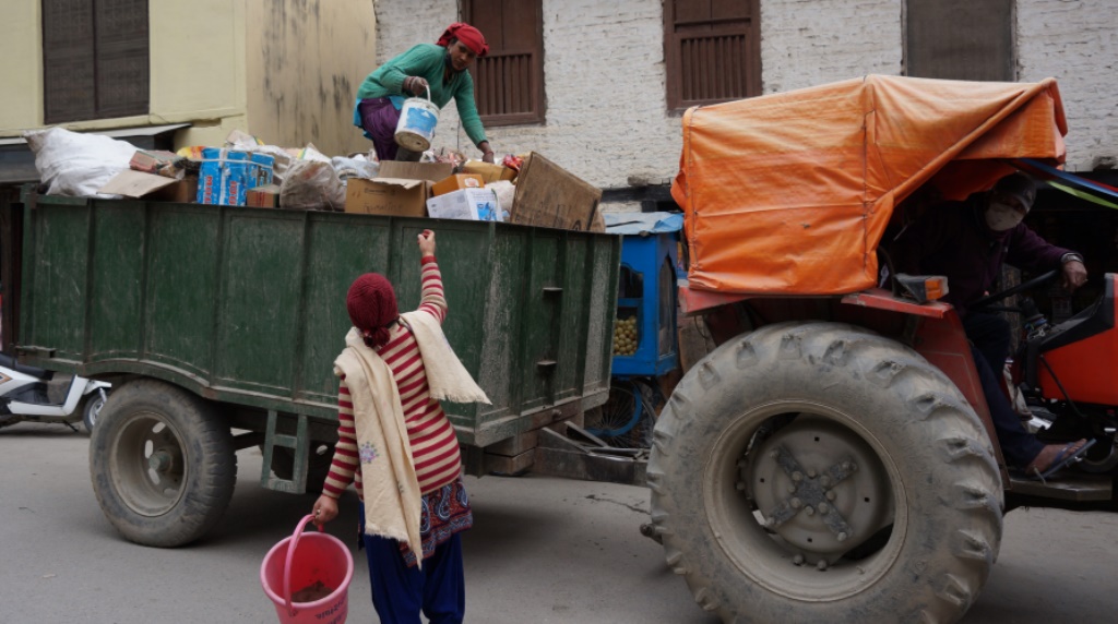 बेनीको फोहोर नविक्दा कर्मचारीलाई मोहर समस्या