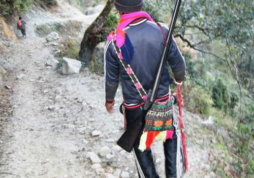 आफ्नै बन्दुकको छर्राले लागेर तमानमा एक व्यक्तिको मृत्यु