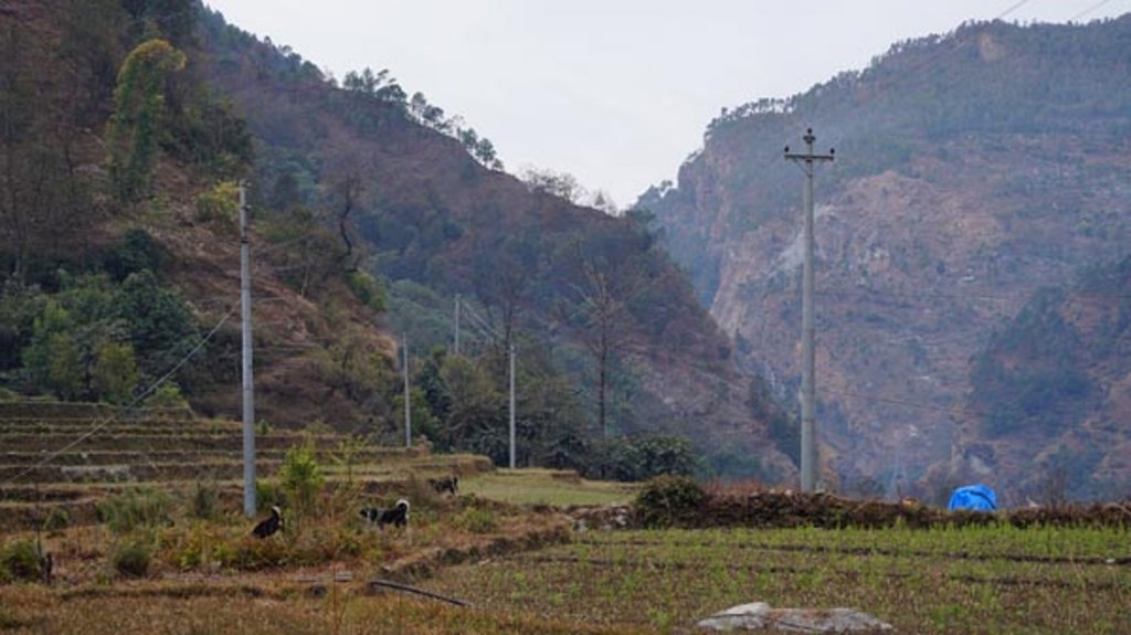 म्याग्दीमा दैनिक विधुत ‘ट्रिप’ भैरहँदा उपभोक्ता हैरान