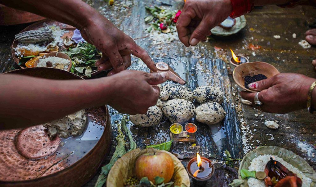 आजदेखि सोह्र श्राद्ध शुरु, कोरोनाकै कारण श्राद्ध गर्न नसके विकल्प प्रयोग गर्न सकिने