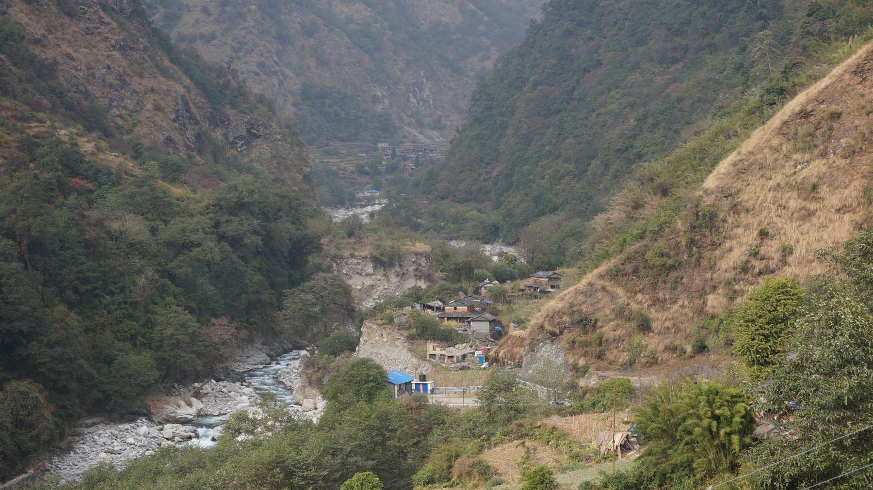 राहुघाट खोलामा विधुत आयोजना थपिदै