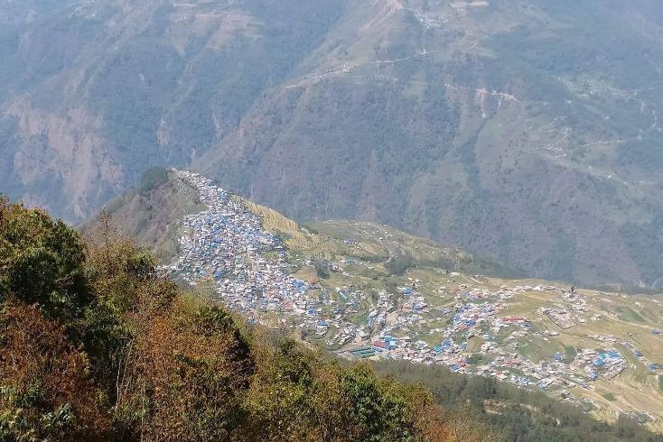 गोरखाको बारपाकमा एकै परिवारका ३ जना मृत भेटिए