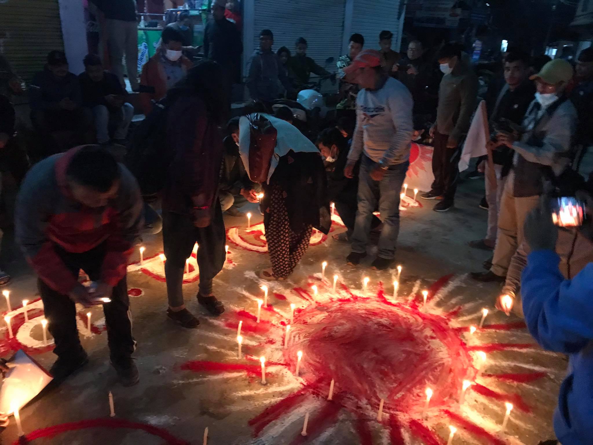 158005149_2908845079347966_7467620900237245481_n लाग्यो एमालेको नारा, अदालतको निर्णय स्वागतमा दीप प्रज्वलन