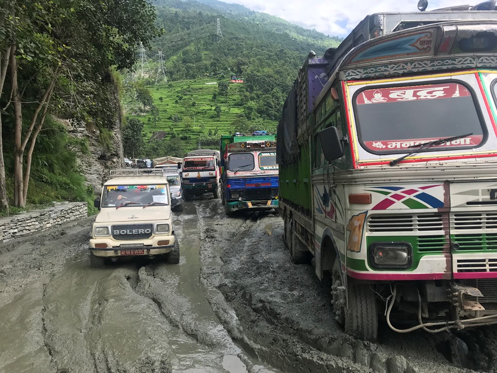 IMG_8156 पहिरोको पन्छ्याउन नमान्ने इन्जिनियर र सुपरभाईजर पक्राउ