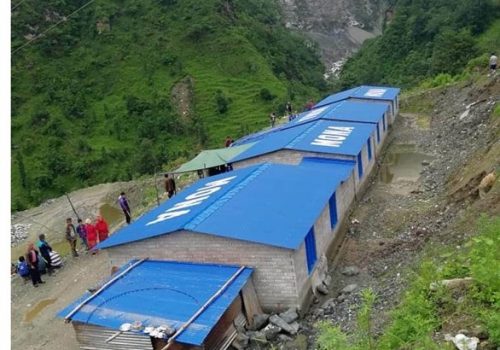 प्रवासीले पहिरोबाट पीडित ४० परिवारलाई घर हस्तान्त्रण