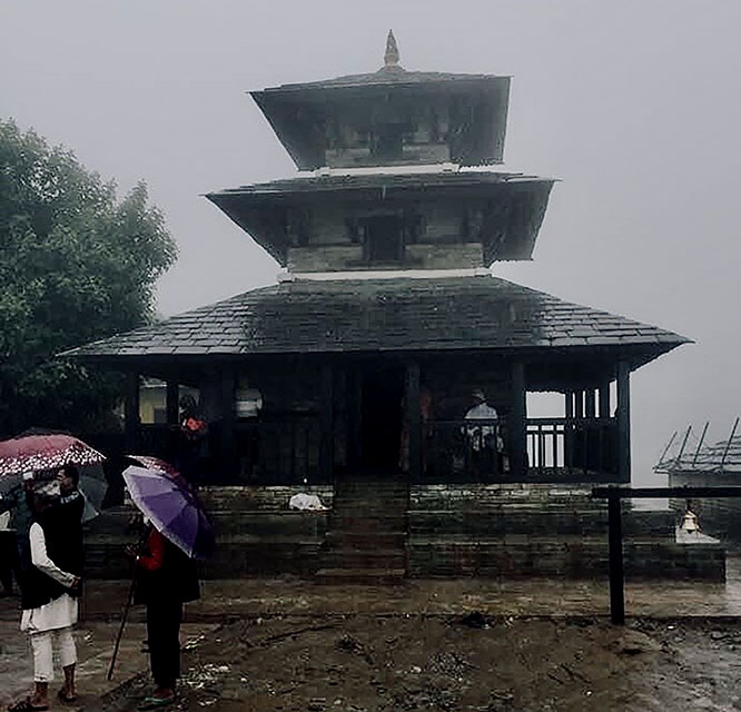 तीन सय वर्ष पुरानाे राखु भगवतीकोट मन्दीर प्यागोडा शैलिमा पुननिर्माण