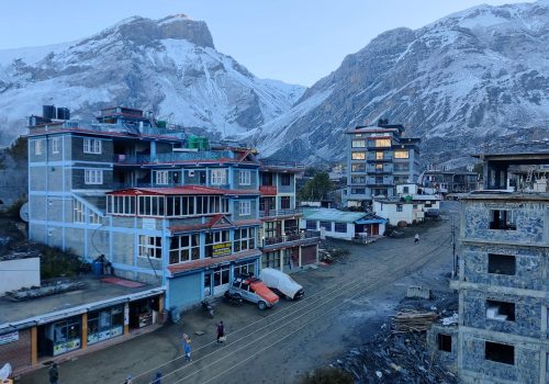 मुस्ताङमा हिउँ पर्यो,जाडो पनि बढ्यो