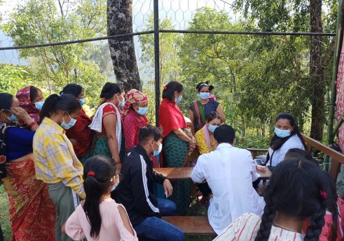 युवा क्लव द्वारा निशुल्क स्वास्थ्य शिविर