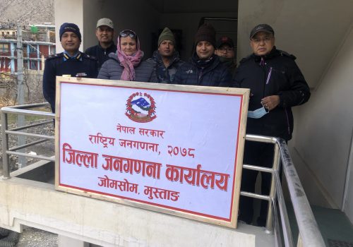 मुस्ताङ्गी जाडो छल्न बेंशी झरे, गणक घरदैलोमा पुग्दै