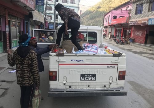 दैलोमै ब्यापारी, ग्राहकलाई सुविस्ता