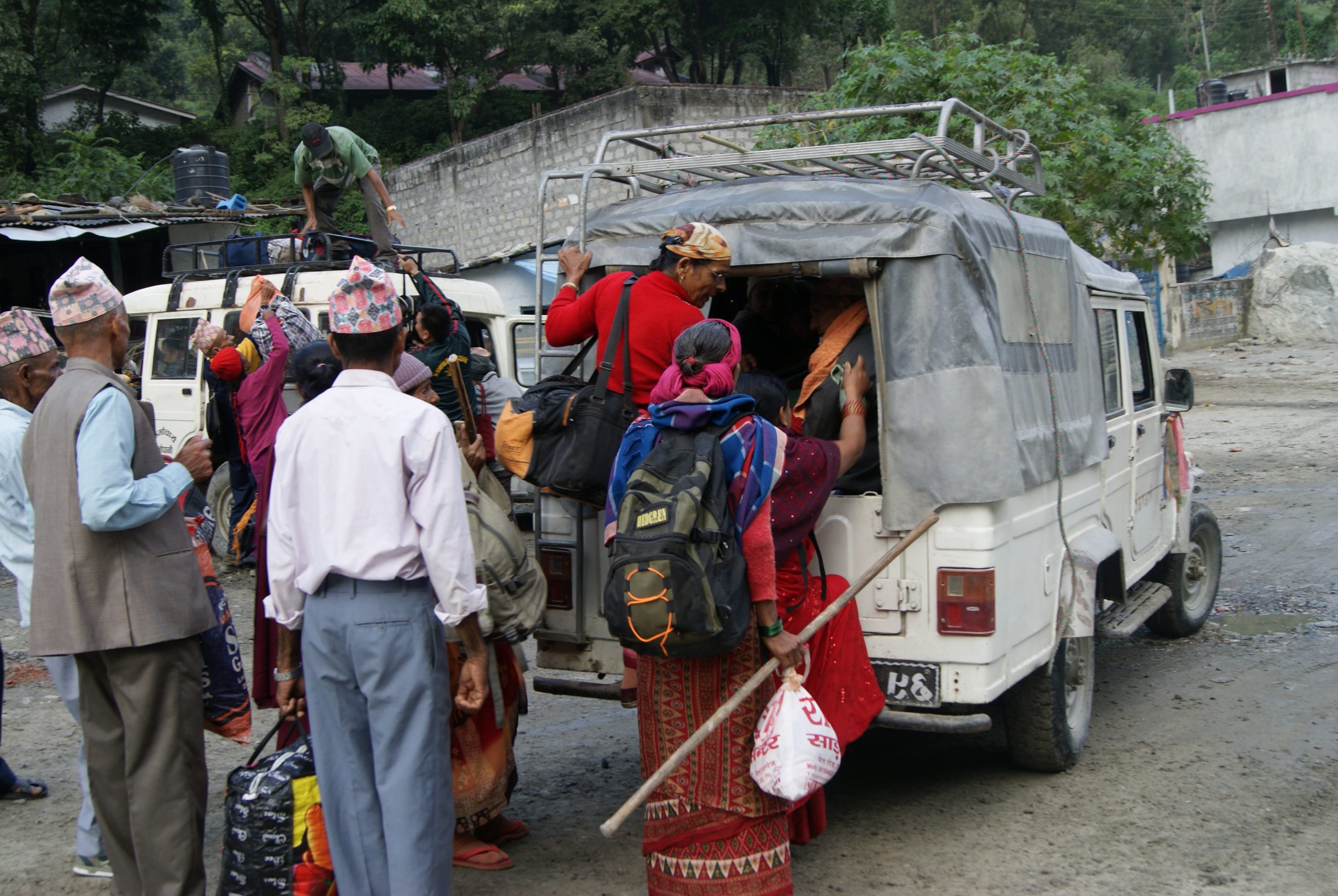 भाेट हाल्न धमाधम गाउँ फर्कदै सहरी मतदाता