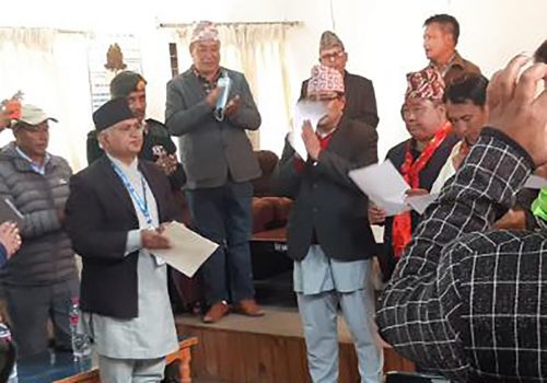 मुस्ताङका नवनिर्वाचित अध्यक्षहरुले लिए सपथग्रहण