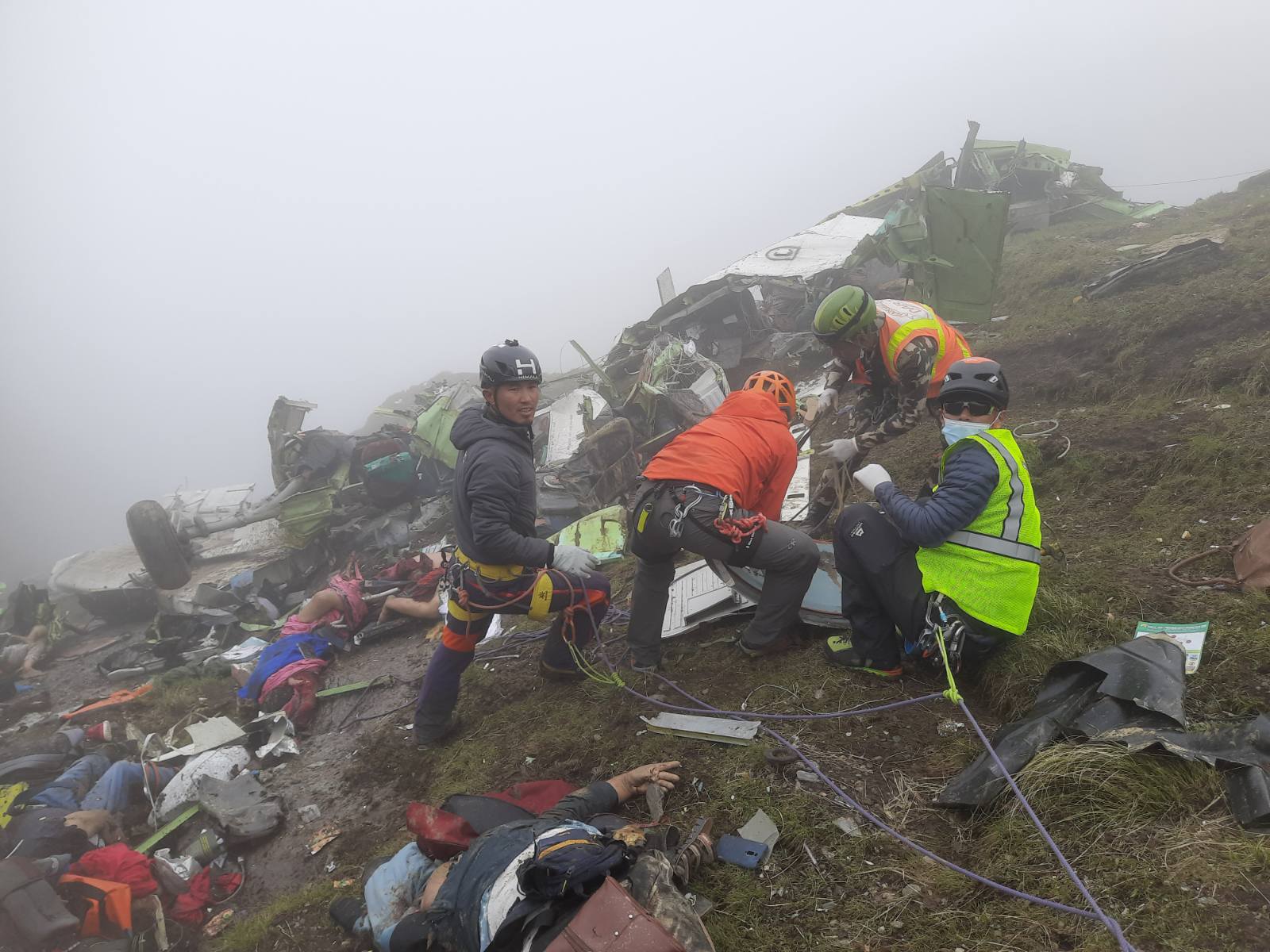 दुर्घटनाग्रस्त विमानका सवै शव संकलन