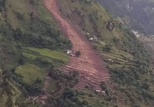 अछाम पहिरो : १२ को मृत्यु, ११ जना अझै बेपत्ता