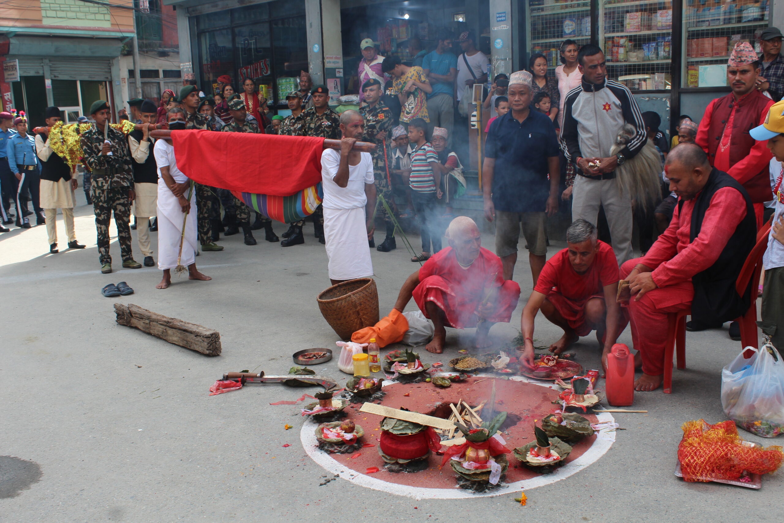 म्याग्दीका दुर्गाभगवती मन्दीरहरुमा फुलपाती भित्राईयो