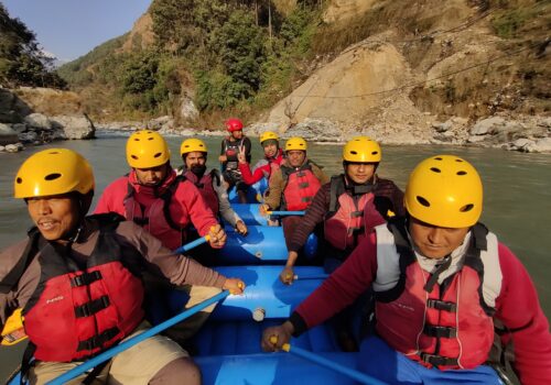 गलेश्वर–बेनीसम्म कालीगण्डकीमा र्‍याफ्टिङ्ग सुरू