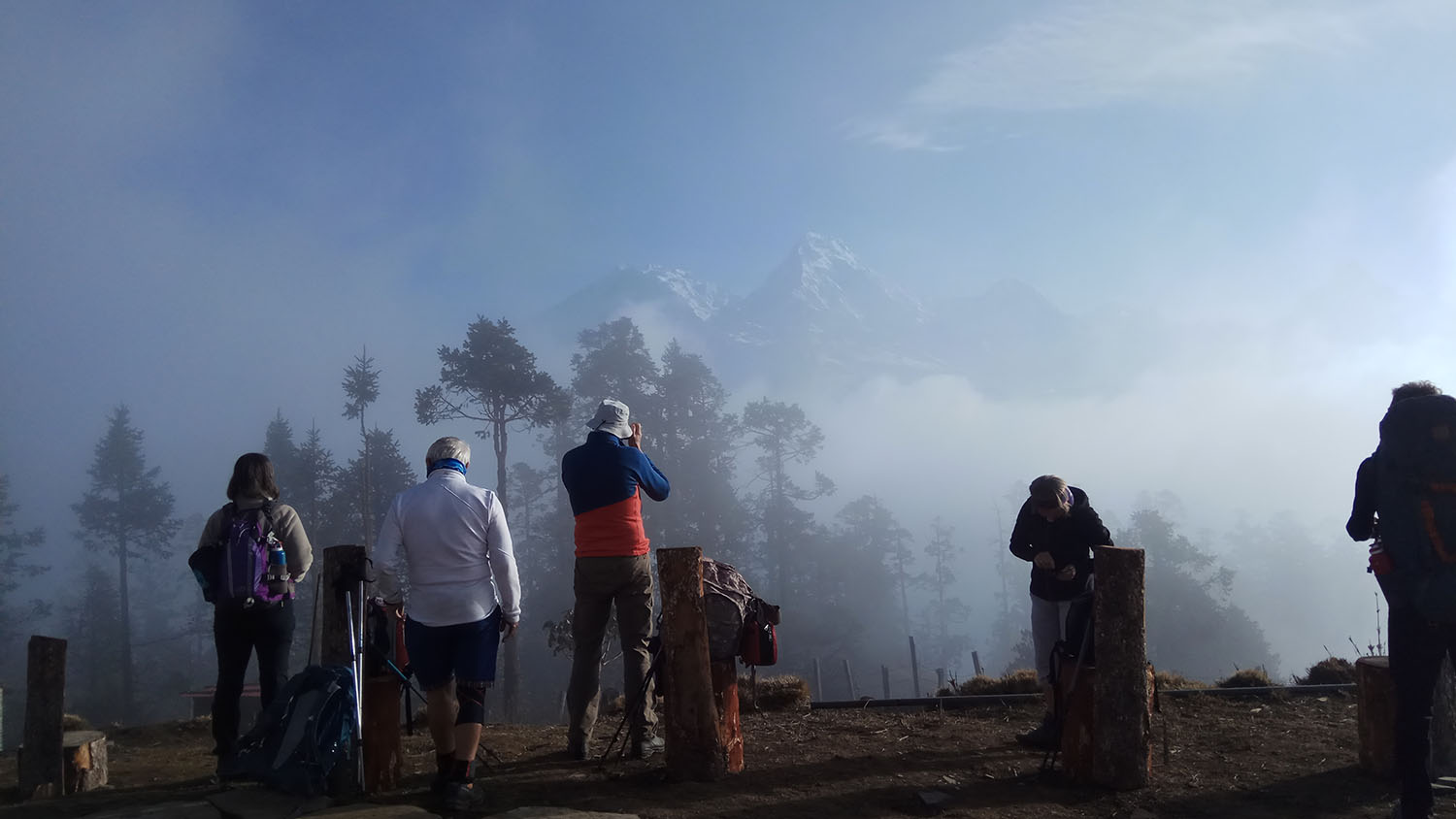 विश्व पर्यटन दिवस ः झाडीले छाेपिँदै पर्यटन पदमार्ग, निरास बन्दै पर्यटन ब्यवसायी