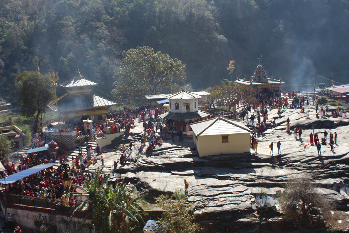 महाशिवरात्रीमा गलेश्वरधाममा भक्तजनको भीड