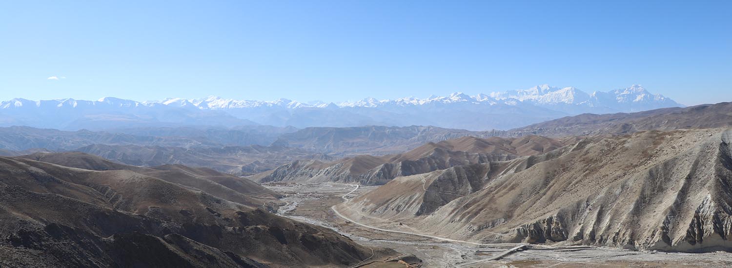 hidden himalaya range (Nilgiri himalaya range) view from korala uppermustang (2) दक्षिण फर्केर हेर्दा…….‘लुकेकाे हिमश्रृखला’