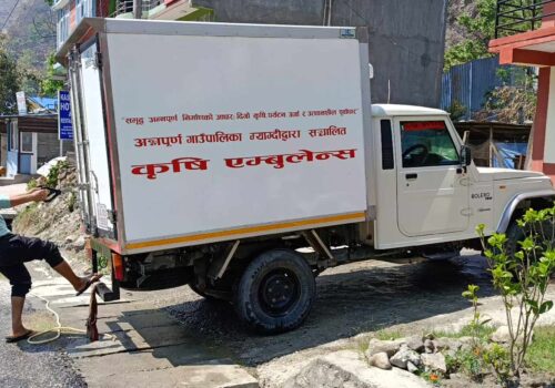 अन्नपूर्ण गाउँपालिकाको कृषि एम्बुलेन्स किनेदेखी नै प्रयोगहीन