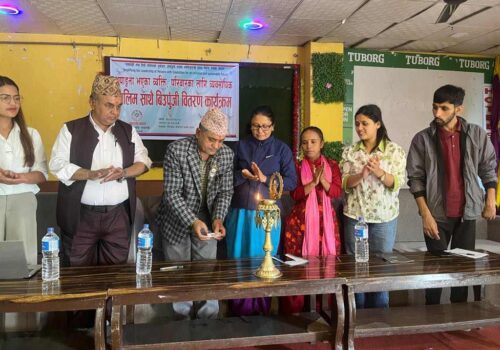 म्याग्दीका अपाङ्गता भएका ब्यक्तिलाई ब्यवसाय संञ्चालन गर्न विउपुँजी अनुदान