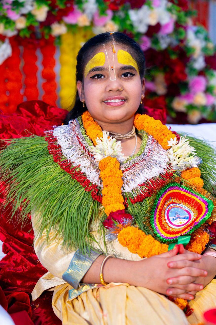 श्री गण्डकी कोटिहोम महायज्ञबाट बाल विदुषी अनुराधा पाण्डेयलाई बिदाई