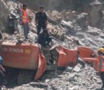 जलविद्युत आयोजनाको सडक खन्ने क्रममा पुरिएर एक्साभेटर चालकको मृत्यु
