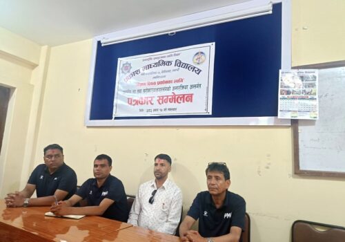 विज्ञान पढाउने एक्लो प्रकाश मावि प्रविधीमा स्मार्ट बन्दै , विद्यार्थीको आर्कषण बढ्दो