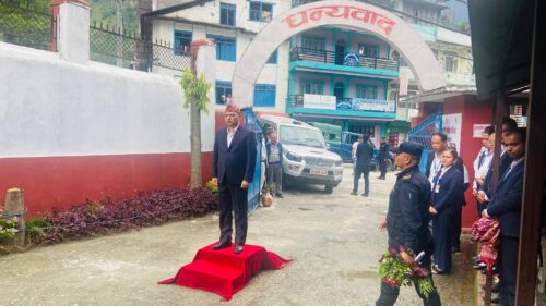 दैलाेमै विवादमा परे सिडिअाे, प्रकृया र कागजमा कुनै कम्प्रमाइज गर्दिन, सवैकाे सम्मान लिएर फर्कन्छु- प्रजिअ