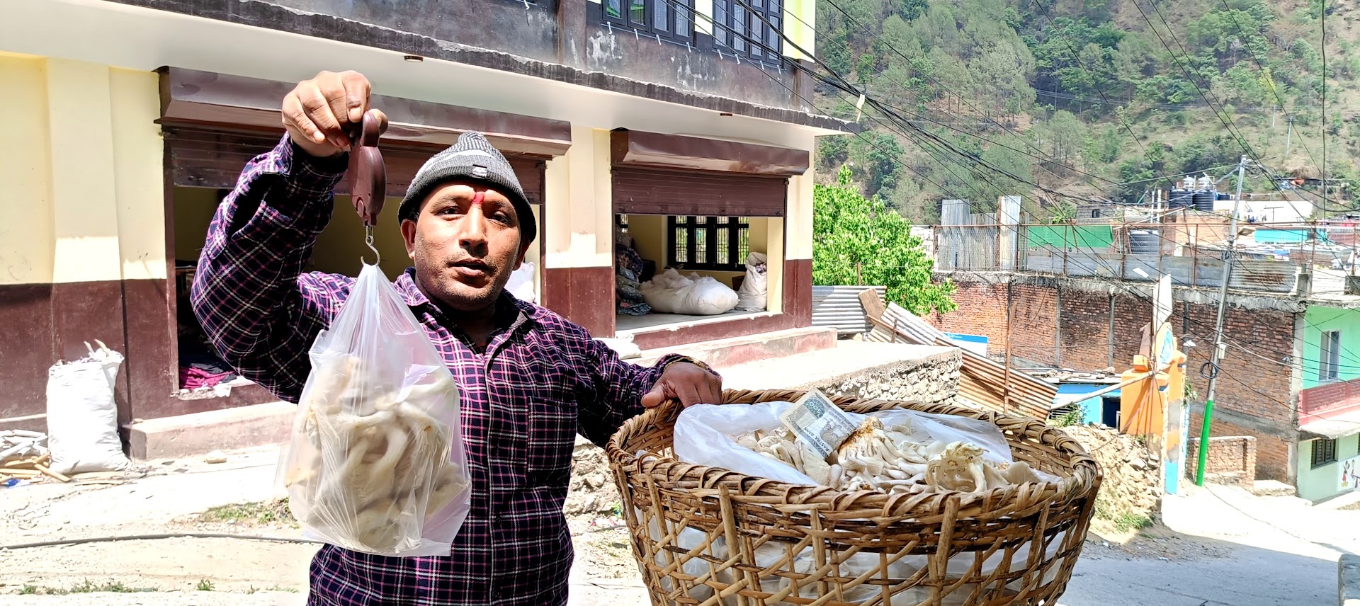 घरखर्च ः युरोप पुग्ने रहरले भारीवोक्ने बनायो