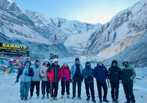 अपाङ्गता भएका ९ व्यक्तिले पुरागरे अन्नपुर्ण वेस क्याम्प पदयात्रा