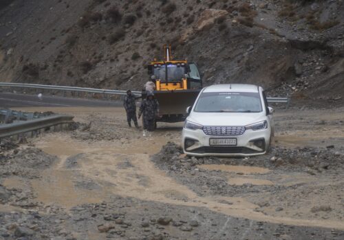 बाढीपहिरोले तहसनहर मुस्ताङ, दामोदरकुण्ड क्षेत्र गएका १५ जना सम्पर्कविहीन, जोमसोममा बर्षाले सर्तकता तह पार गर्यो