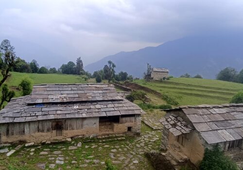 म्याग्दीकाे बसाई राेकिएन, कृषी र शिक्षा प्रभावित