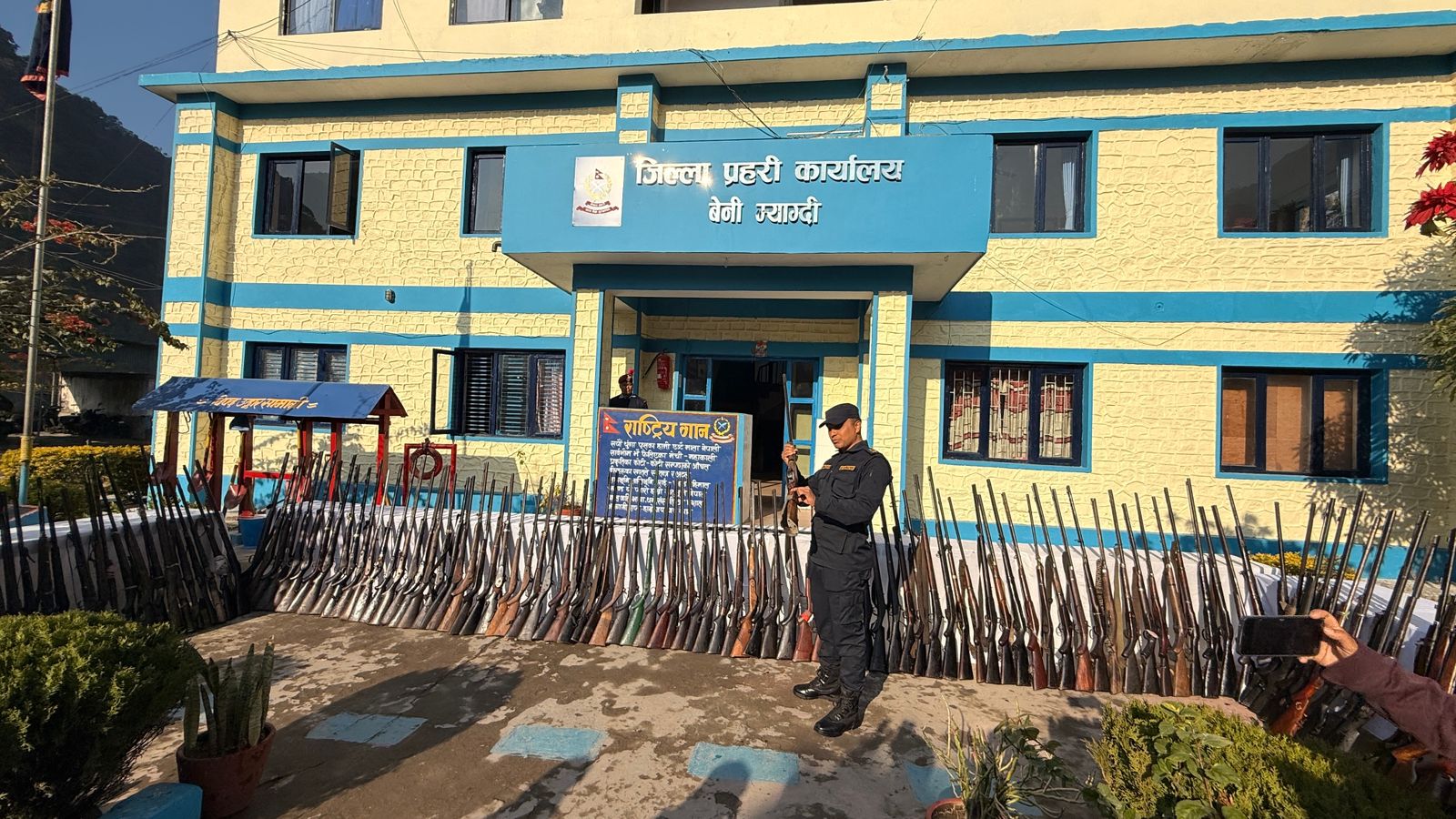 एक महिनामा एक सय १५ भरुवा बन्दुक बरामद, म्याग्दीमा इजाजत प्राप्त हतियार ९४ थान