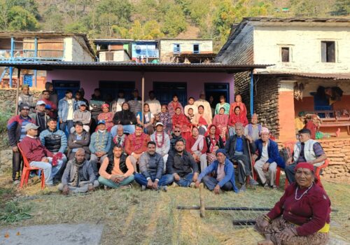 मतदाताकाे उत्साहजनक उपस्थितीमा एमालेका श्रेष्ठ मालिकामा घरदैलाे गर्दै