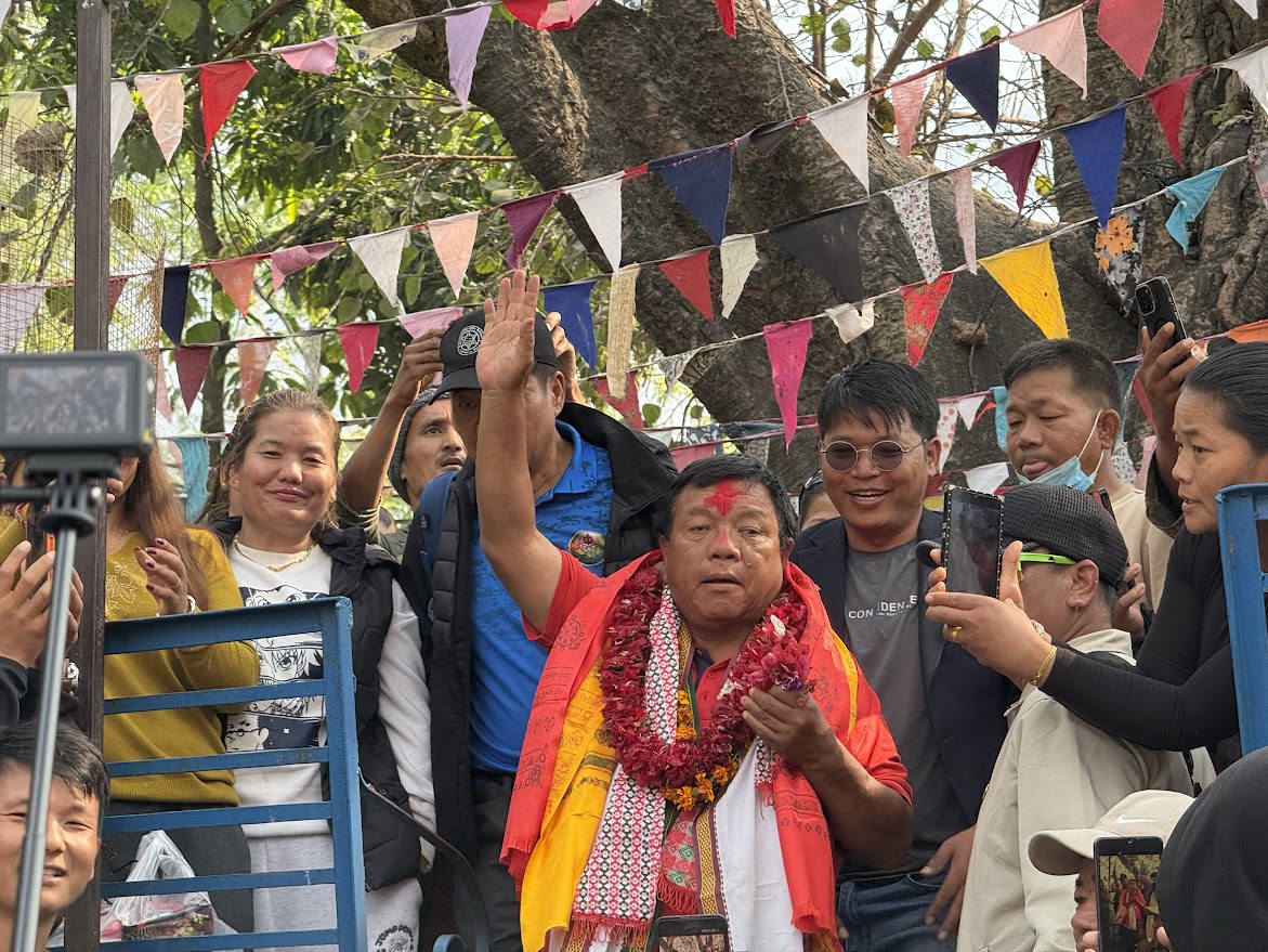 महावीर पुनः गाईगोठदेखी संसदको रोष्टम यात्रा