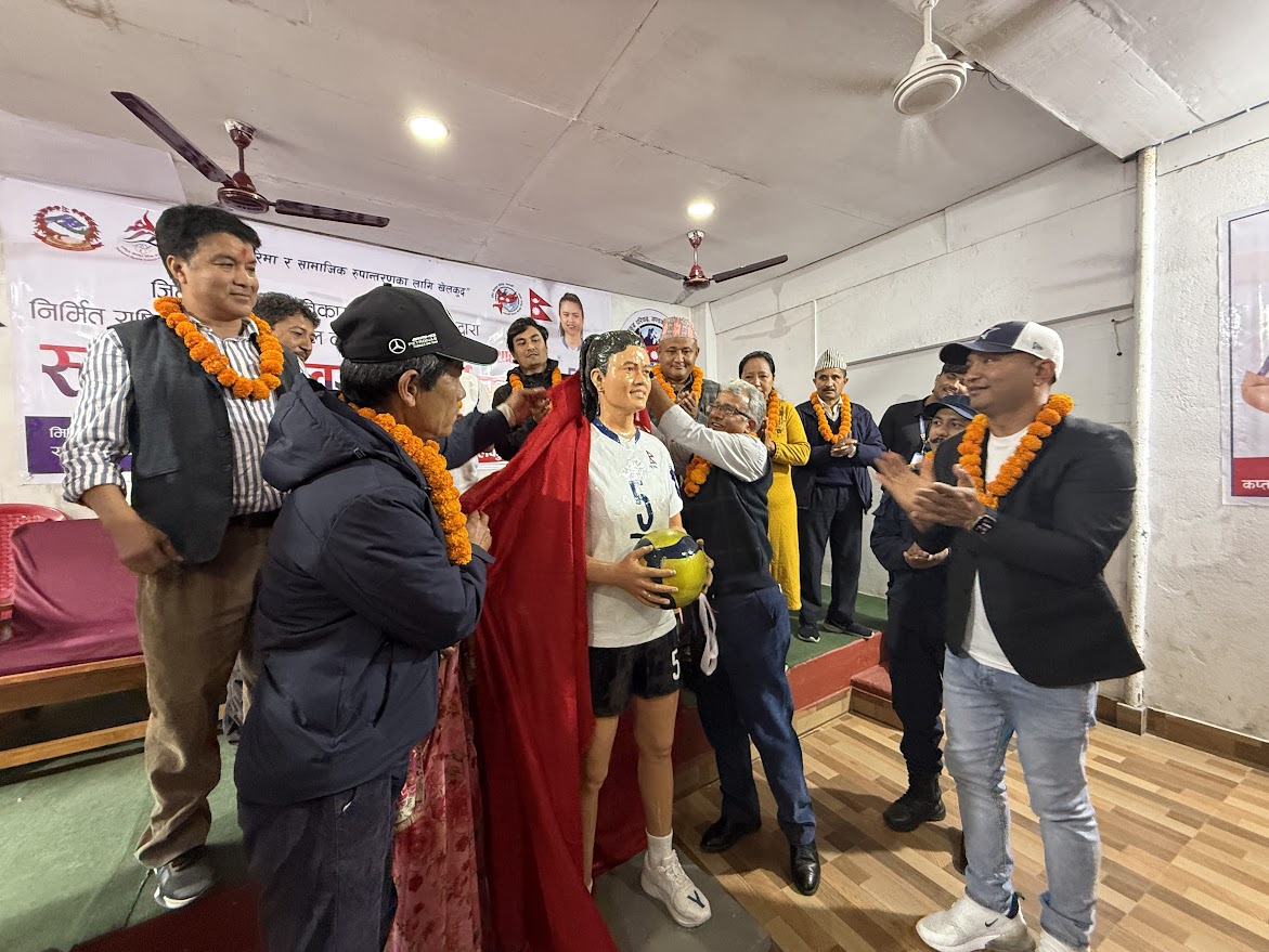 म्याग्दीमा राष्ट्रिय महिला भलिबल कप्तान अरुणा शाहीको पूर्णकदको प्रतिमा अनावरण