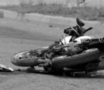 motor cycle accdent mustang मुस्ताङमा माेटरसाइकल दुर्घटनामा निर्वाचनमा खटिएका कर्मचारीकाे मृत्यु