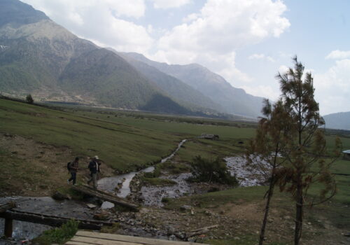 ढोरपाटन र उत्तरगंगा खाेला बारे के के जानकारी छ ?