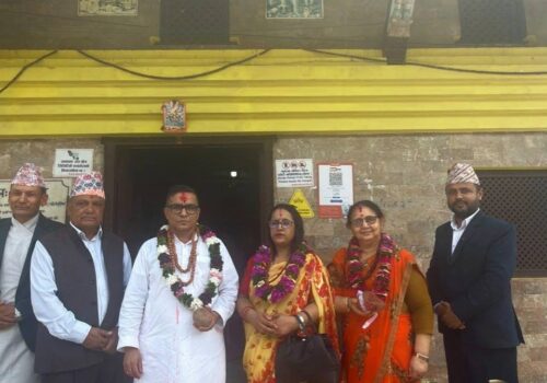 प्रधानन्यायाधीश मनोजकुमार शर्माद्वारा गलेश्वरधाममा पूजाअर्चना