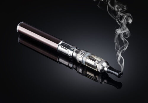ई-सिगरेट अब नेपालमा प्रतिवन्ध !